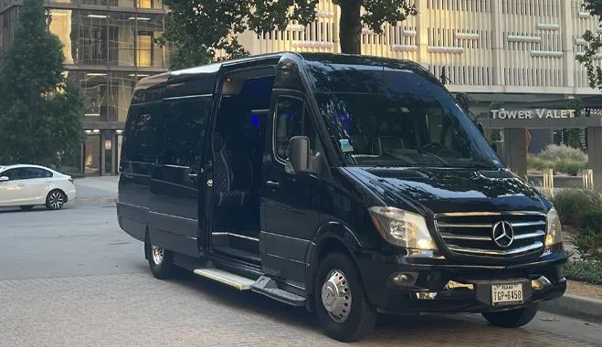 Chauffeured black car service in Dallas